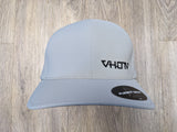 Flexfit: Delta® Cap (Light Gray/Black) - L/XL